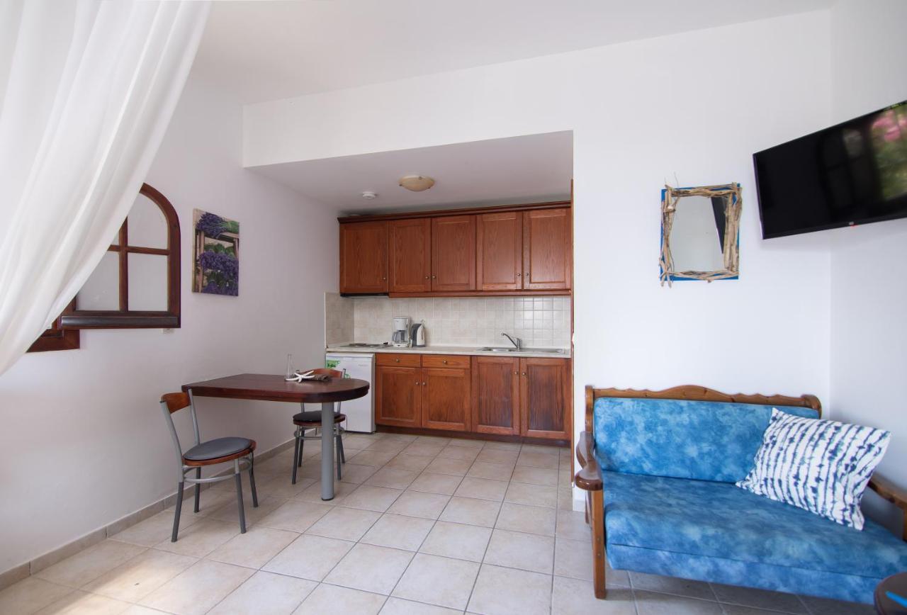 Giorgos Apartments Dassia  Dış mekan fotoğraf