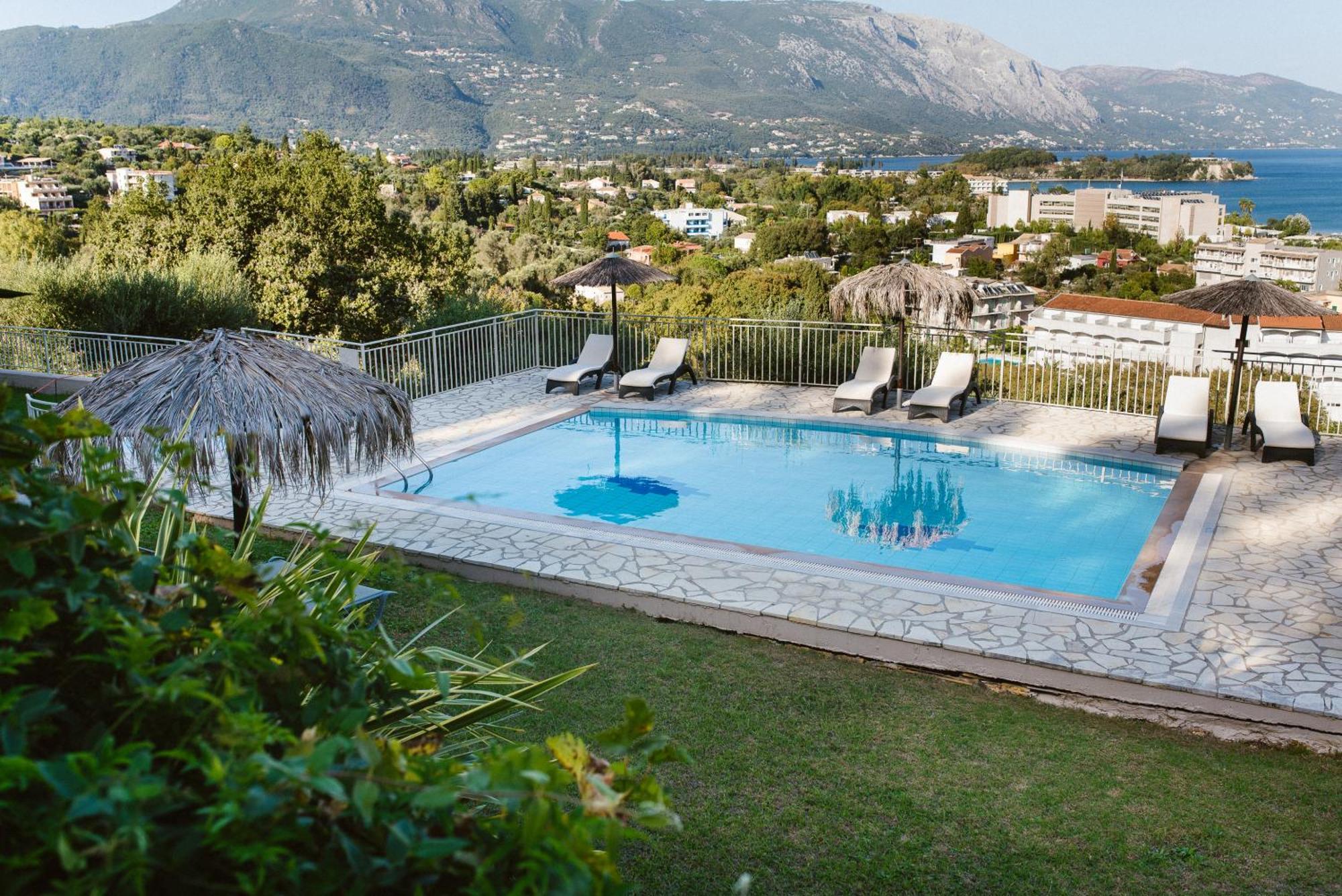 Giorgos Apartments Dassia  Dış mekan fotoğraf