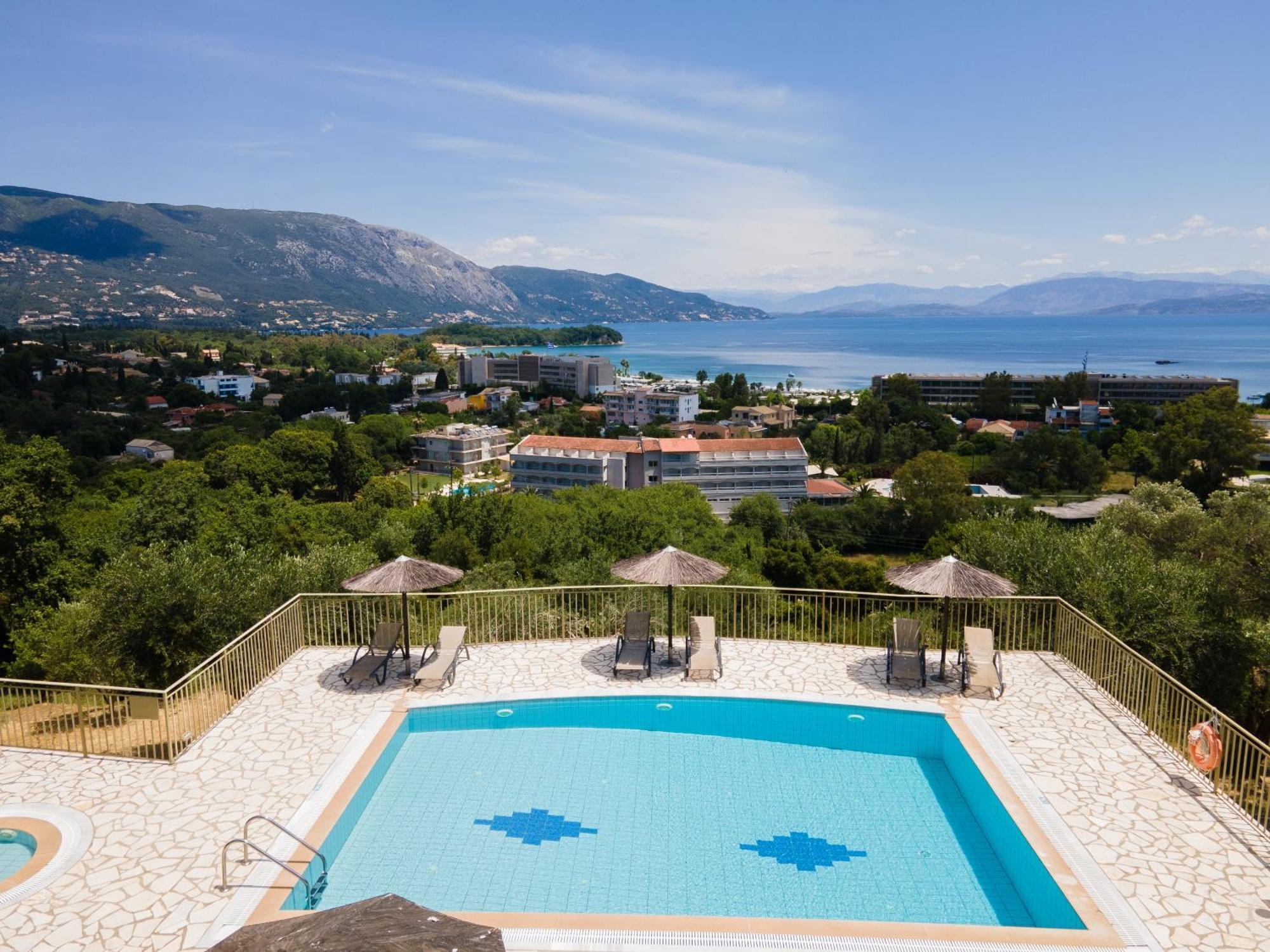 Giorgos Apartments Dassia  Dış mekan fotoğraf
